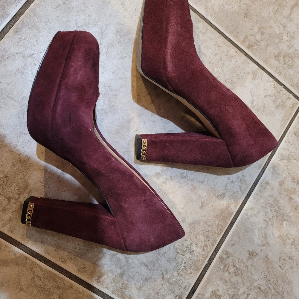 MK Maroon Pumps - Picture 3 of 4